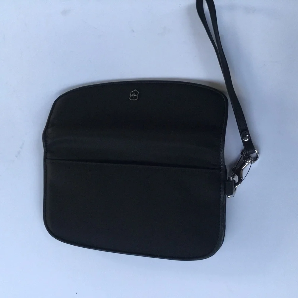 Victorinox clutch, black